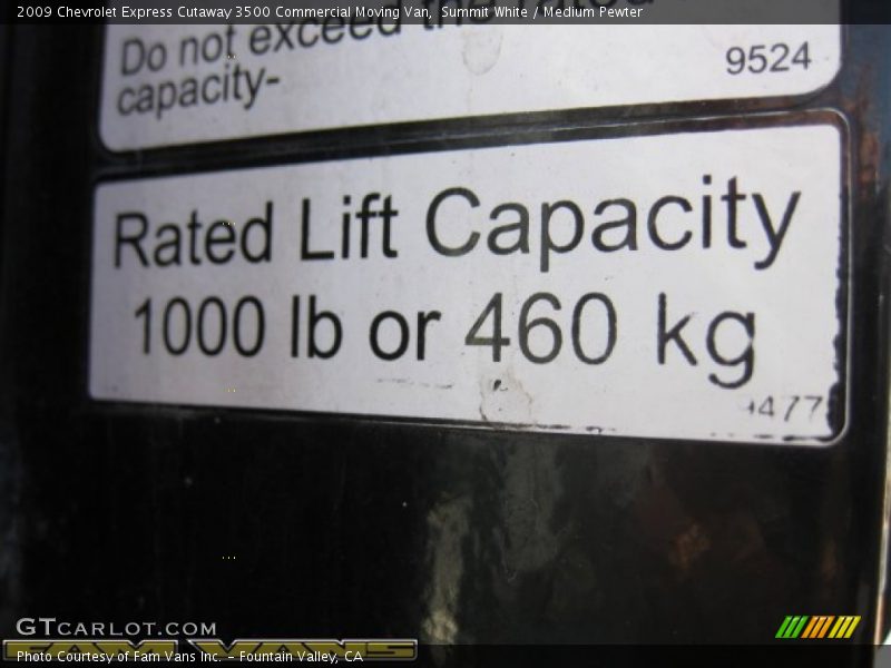 Summit White / Medium Pewter 2009 Chevrolet Express Cutaway 3500 Commercial Moving Van