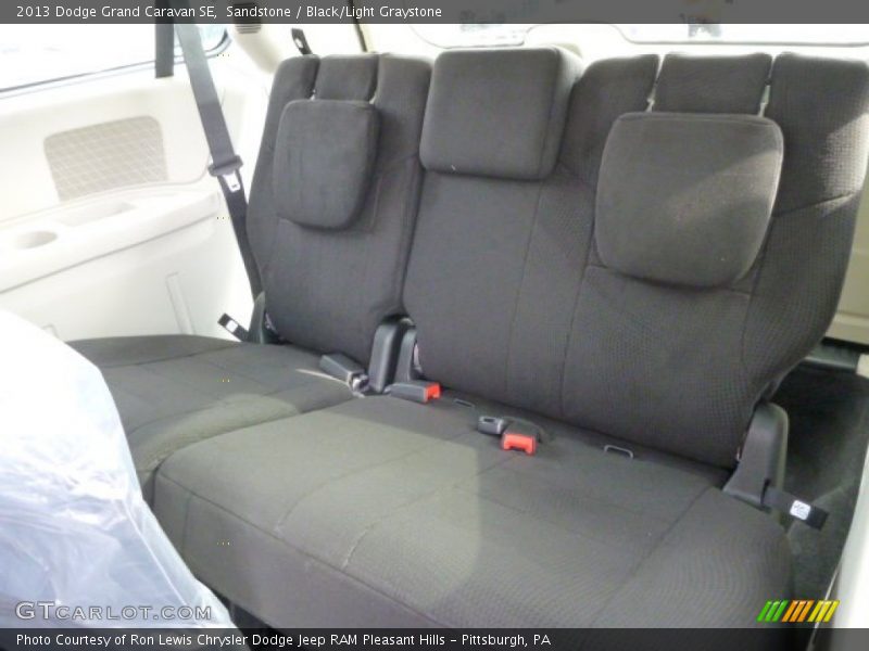 Sandstone / Black/Light Graystone 2013 Dodge Grand Caravan SE