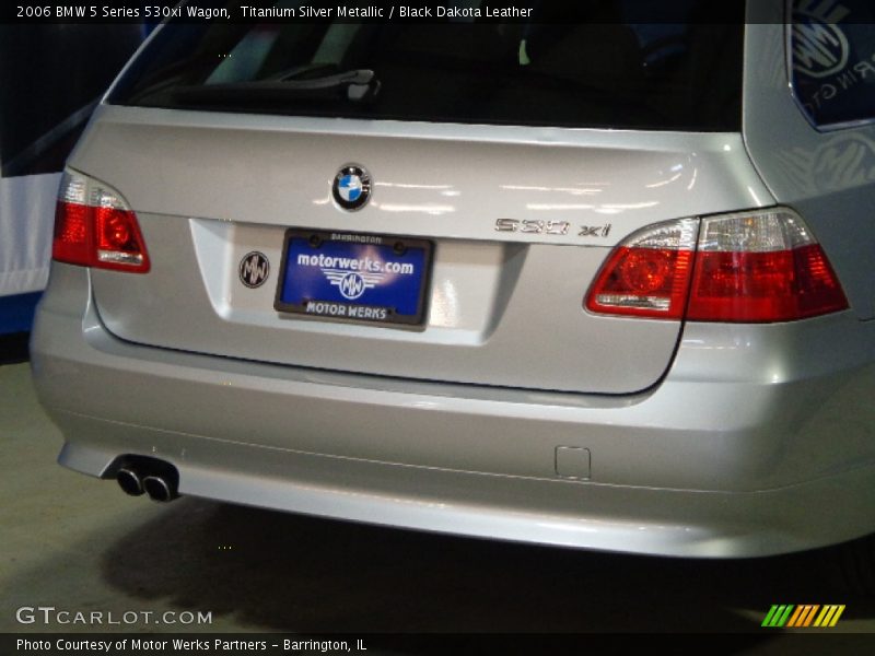 Titanium Silver Metallic / Black Dakota Leather 2006 BMW 5 Series 530xi Wagon