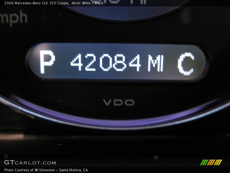 Arctic White / Black 2009 Mercedes-Benz CLK 350 Coupe