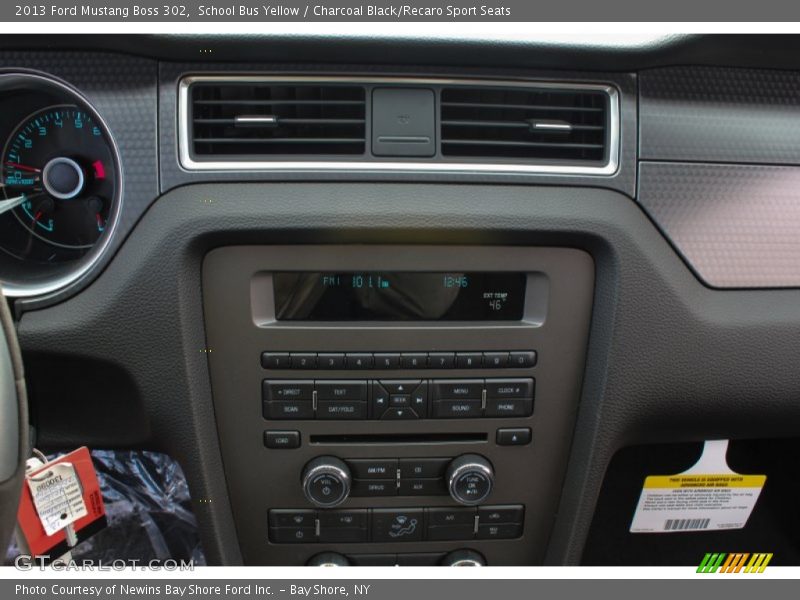 Controls of 2013 Mustang Boss 302
