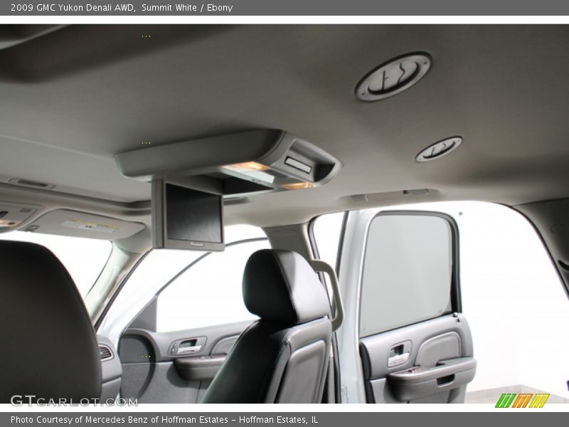 Summit White / Ebony 2009 GMC Yukon Denali AWD