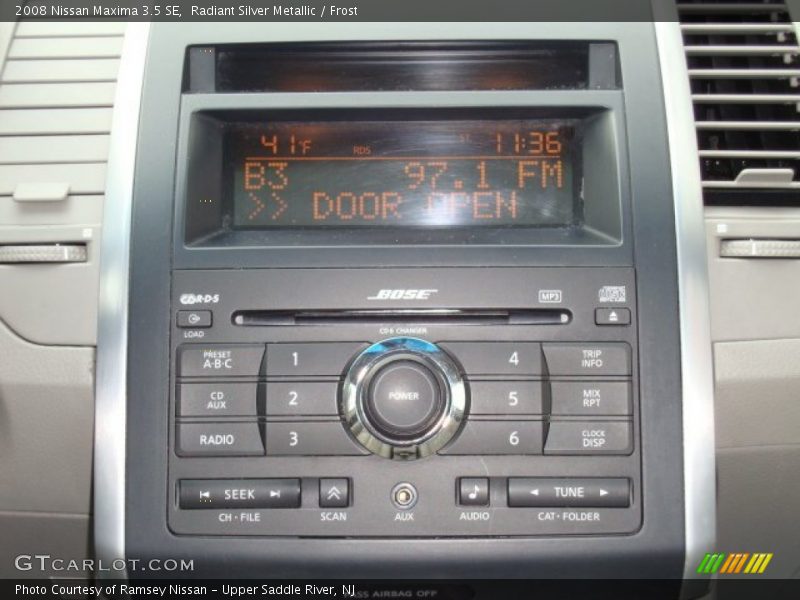 Radiant Silver Metallic / Frost 2008 Nissan Maxima 3.5 SE