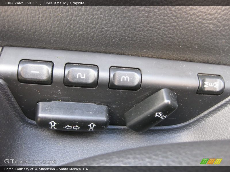 Silver Metallic / Graphite 2004 Volvo S60 2.5T