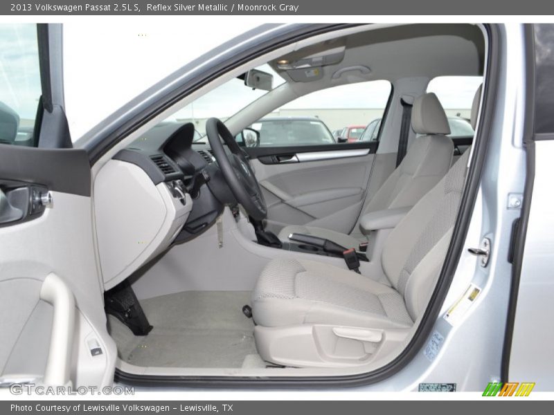 Front Seat of 2013 Passat 2.5L S