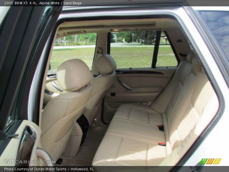 Alpine White / Sand Beige 2005 BMW X5 4.4i