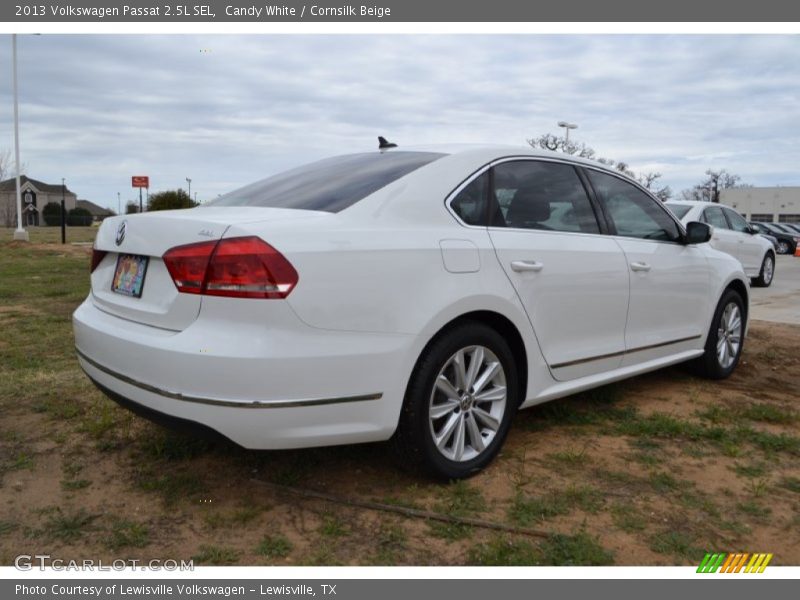 Candy White / Cornsilk Beige 2013 Volkswagen Passat 2.5L SEL