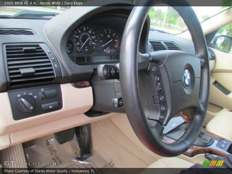 Alpine White / Sand Beige 2005 BMW X5 4.4i