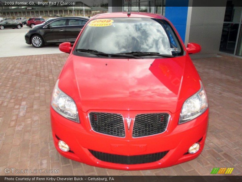 Bright Red / Charcoal 2009 Pontiac G3