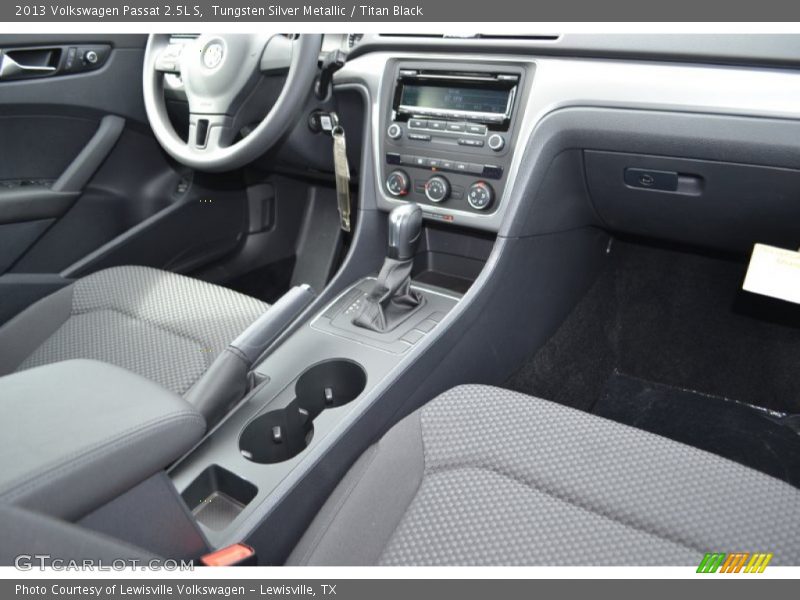 Tungsten Silver Metallic / Titan Black 2013 Volkswagen Passat 2.5L S