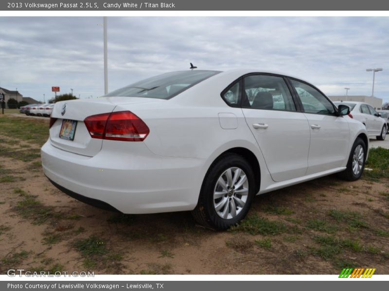 Candy White / Titan Black 2013 Volkswagen Passat 2.5L S
