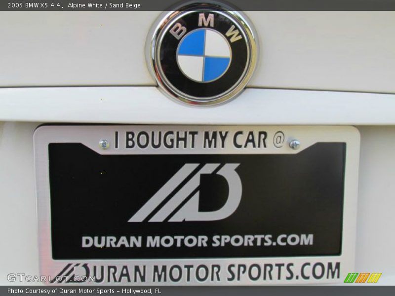 Alpine White / Sand Beige 2005 BMW X5 4.4i