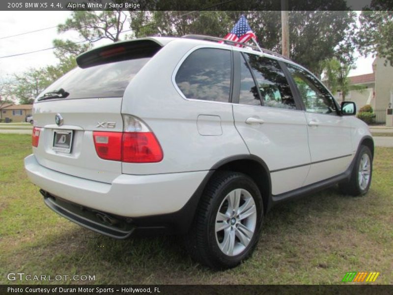 Alpine White / Sand Beige 2005 BMW X5 4.4i