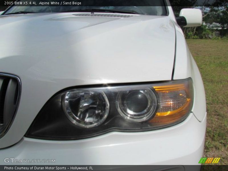 Alpine White / Sand Beige 2005 BMW X5 4.4i