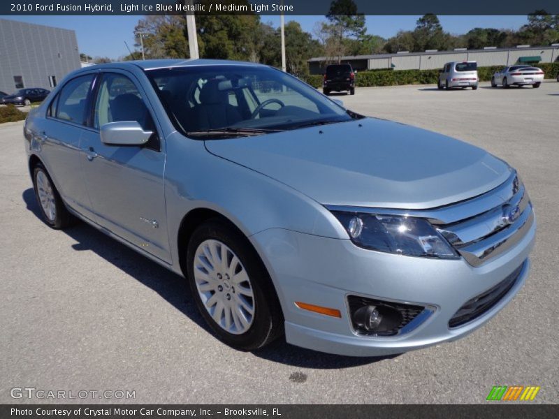 Front 3/4 View of 2010 Fusion Hybrid