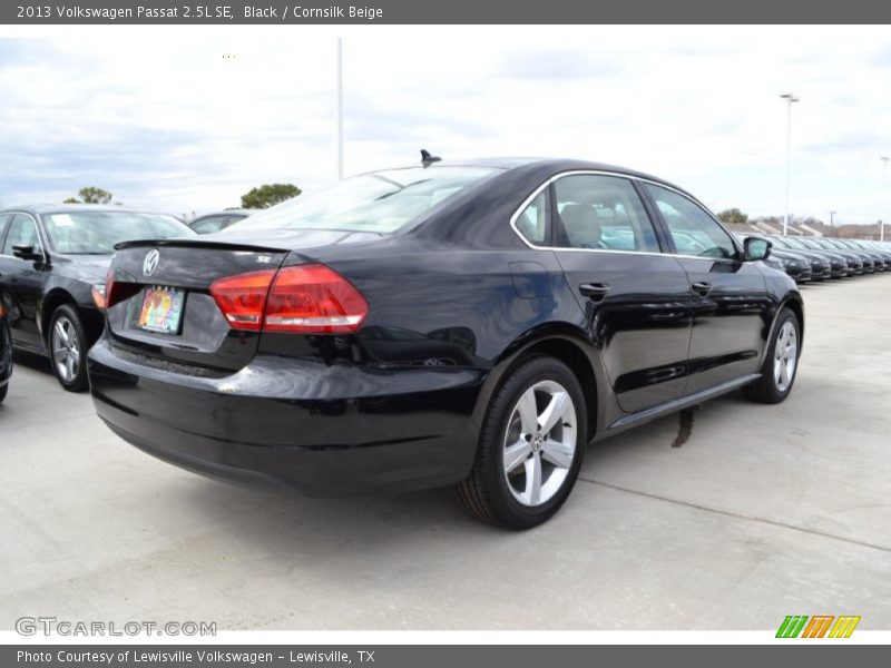 Black / Cornsilk Beige 2013 Volkswagen Passat 2.5L SE