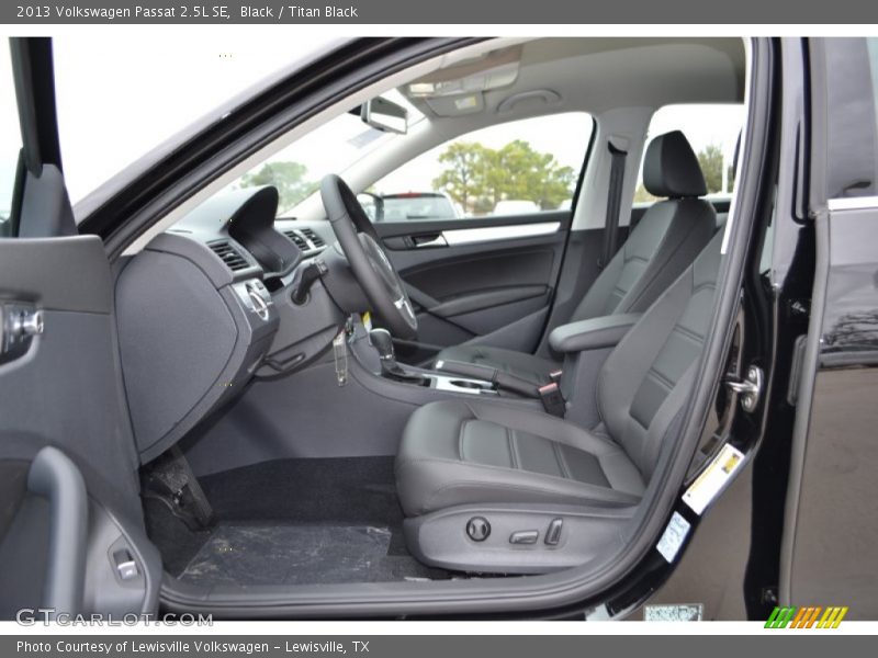 Black / Titan Black 2013 Volkswagen Passat 2.5L SE