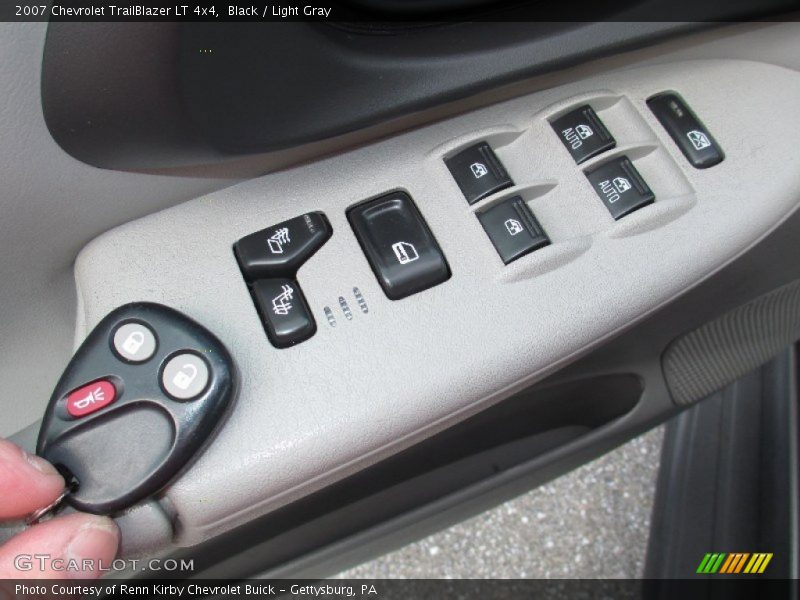 Black / Light Gray 2007 Chevrolet TrailBlazer LT 4x4