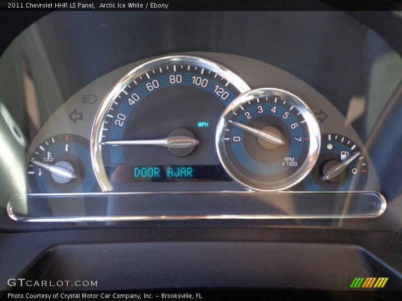 Arctic Ice White / Ebony 2011 Chevrolet HHR LS Panel
