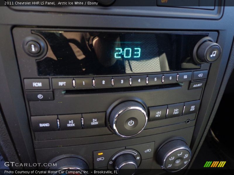 Arctic Ice White / Ebony 2011 Chevrolet HHR LS Panel