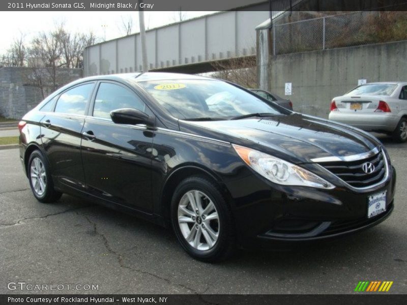 Midnight Black / Gray 2011 Hyundai Sonata GLS