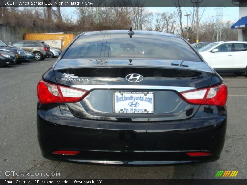 Midnight Black / Gray 2011 Hyundai Sonata GLS