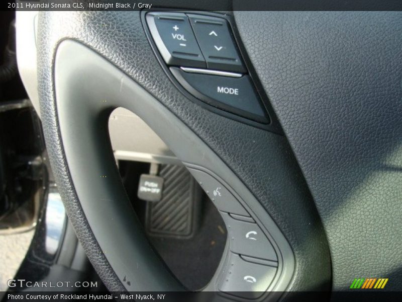 Midnight Black / Gray 2011 Hyundai Sonata GLS