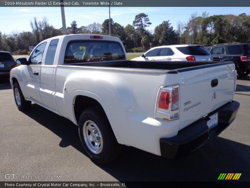 Yosemite White / Slate 2009 Mitsubishi Raider LS Extended Cab