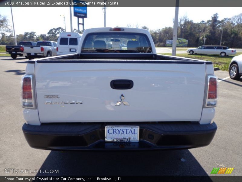 Yosemite White / Slate 2009 Mitsubishi Raider LS Extended Cab
