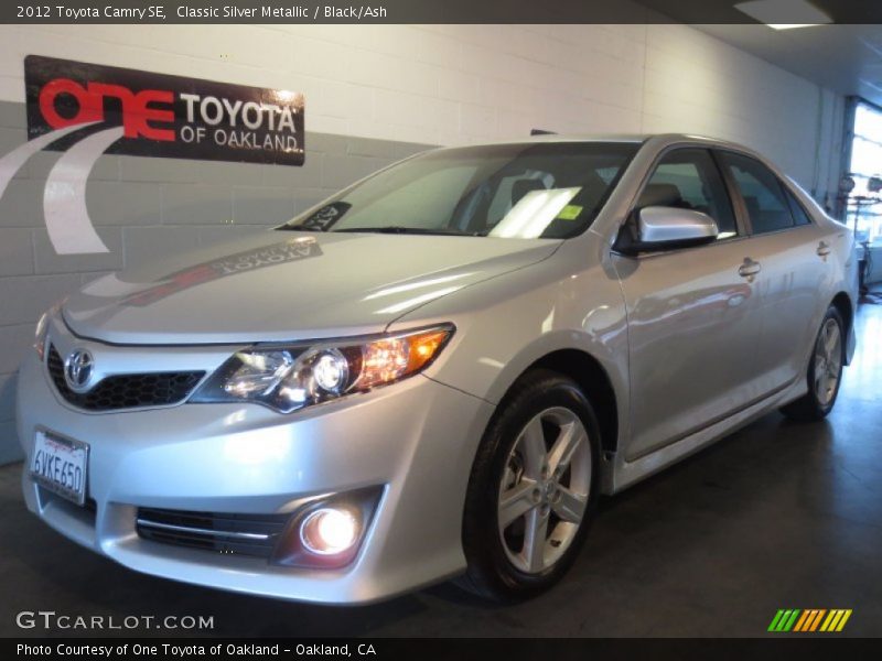 Classic Silver Metallic / Black/Ash 2012 Toyota Camry SE