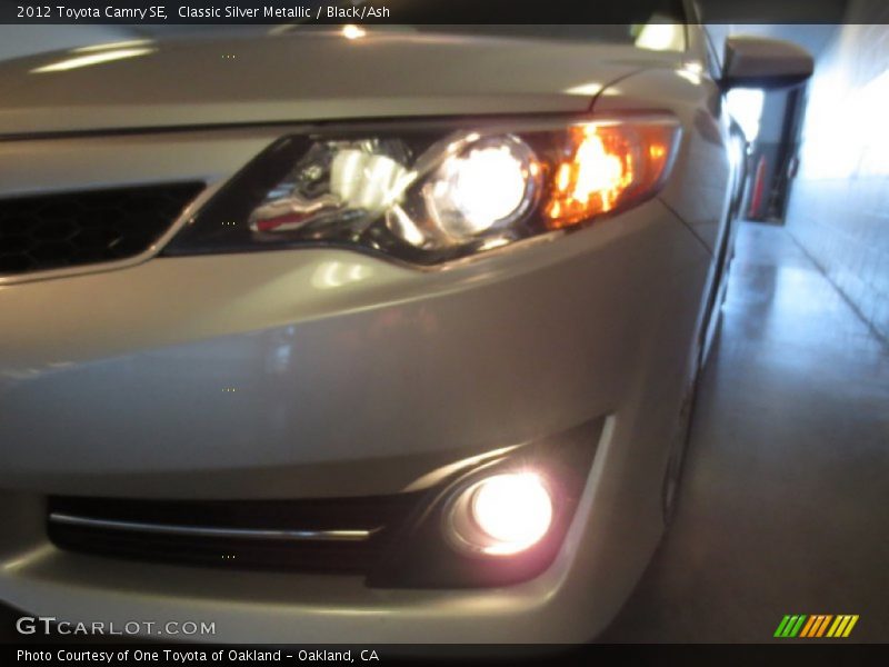 Classic Silver Metallic / Black/Ash 2012 Toyota Camry SE