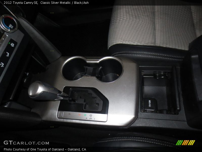 Classic Silver Metallic / Black/Ash 2012 Toyota Camry SE