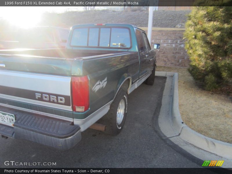 Pacific Green Metallic / Medium Mocha 1996 Ford F150 XL Extended Cab 4x4