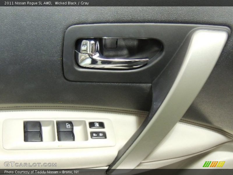 Wicked Black / Gray 2011 Nissan Rogue SL AWD