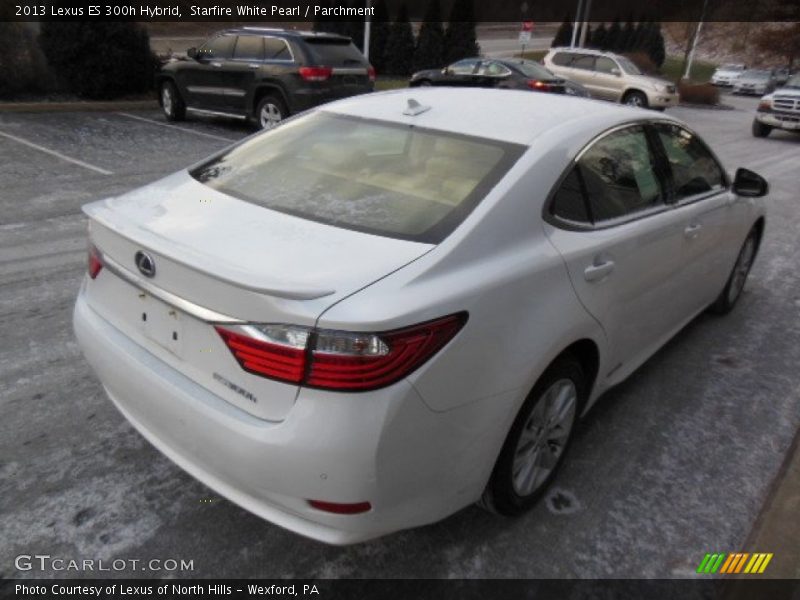 Starfire White Pearl / Parchment 2013 Lexus ES 300h Hybrid