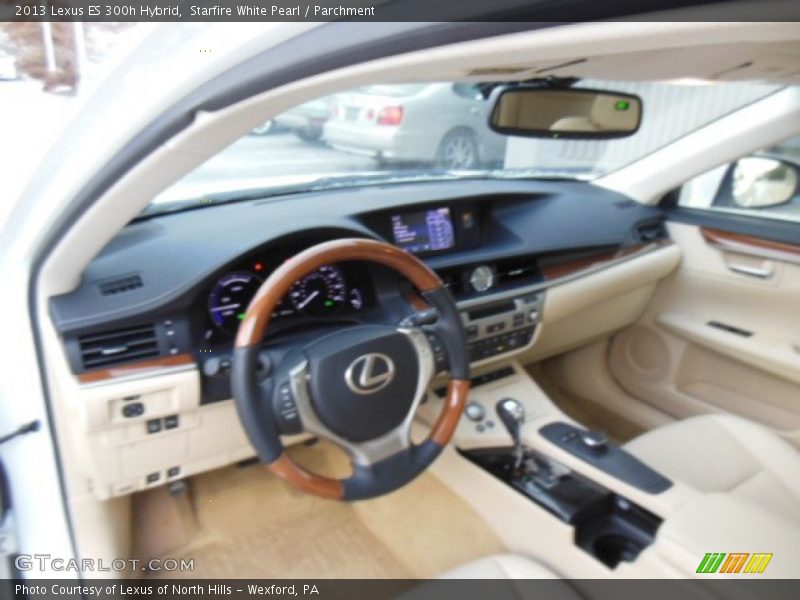 Starfire White Pearl / Parchment 2013 Lexus ES 300h Hybrid