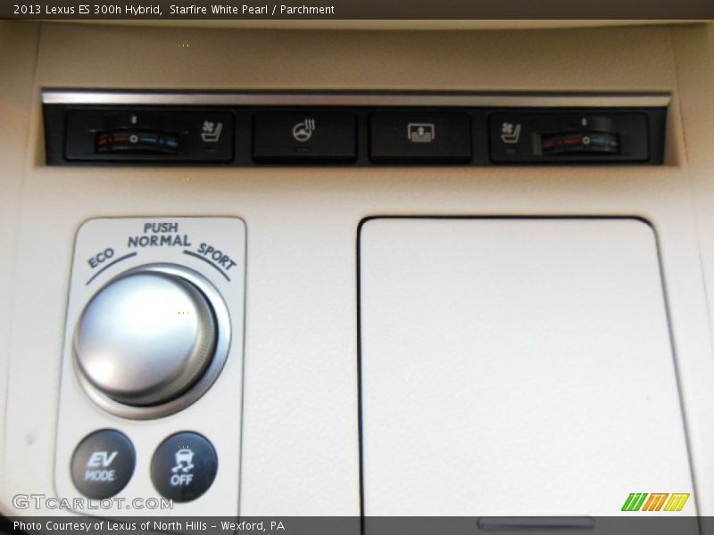 Starfire White Pearl / Parchment 2013 Lexus ES 300h Hybrid