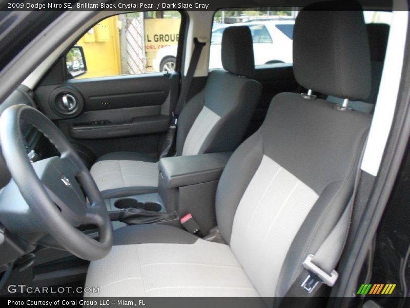 Brilliant Black Crystal Pearl / Dark Slate Gray 2009 Dodge Nitro SE