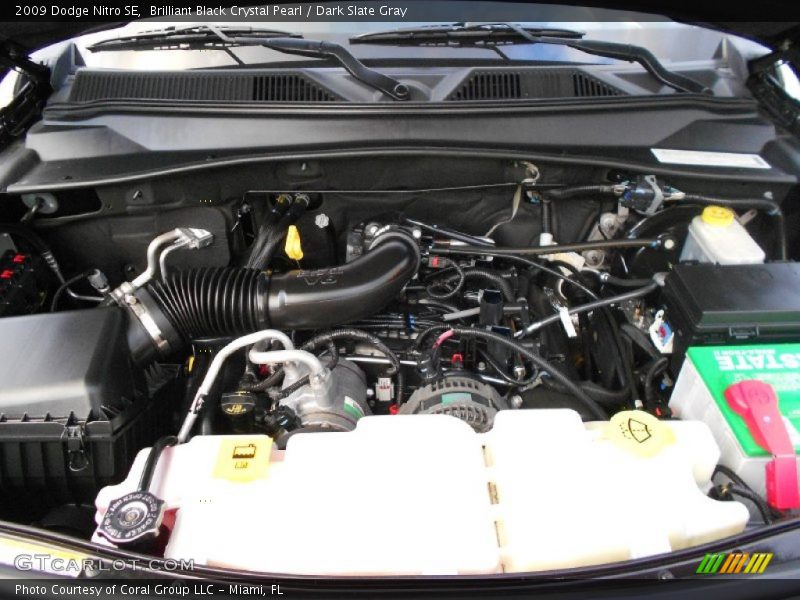 Brilliant Black Crystal Pearl / Dark Slate Gray 2009 Dodge Nitro SE