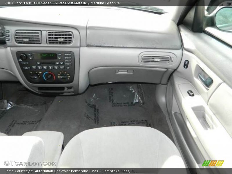 Silver Frost Metallic / Medium Graphite 2004 Ford Taurus LX Sedan