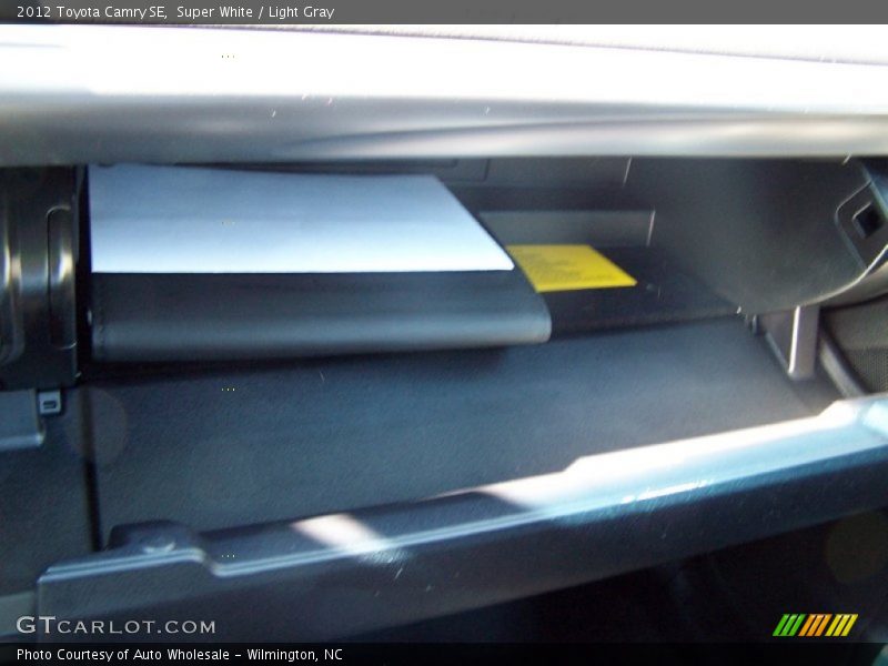 Super White / Light Gray 2012 Toyota Camry SE