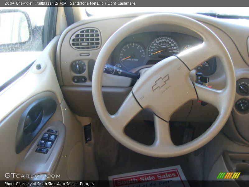 Sandstone Metallic / Light Cashmere 2004 Chevrolet TrailBlazer LS 4x4