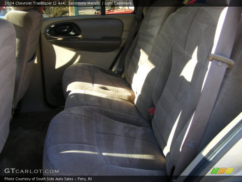 Sandstone Metallic / Light Cashmere 2004 Chevrolet TrailBlazer LS 4x4