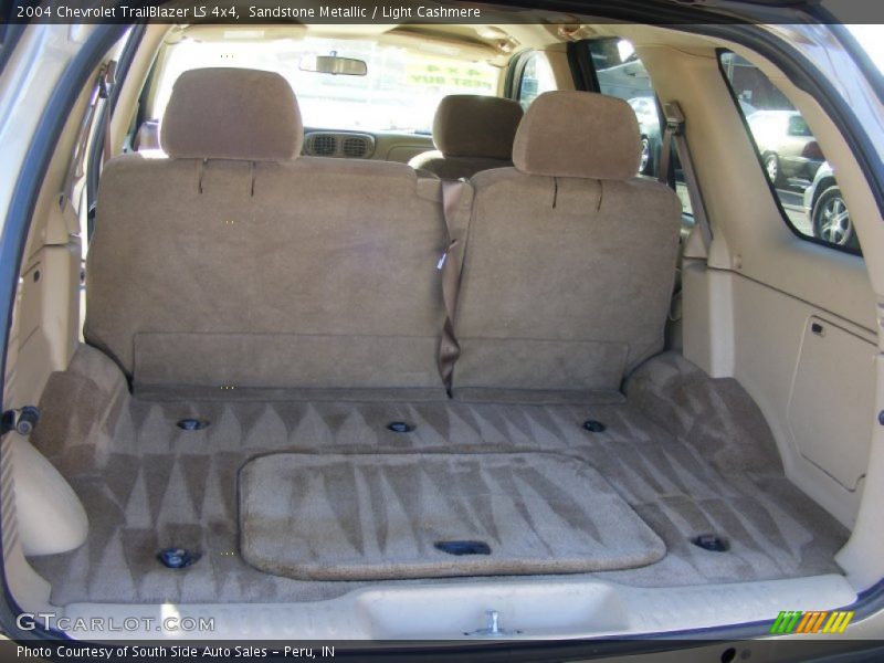 Sandstone Metallic / Light Cashmere 2004 Chevrolet TrailBlazer LS 4x4
