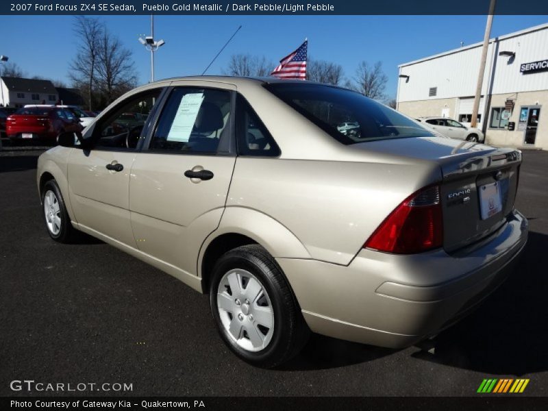  2007 Focus ZX4 SE Sedan Pueblo Gold Metallic