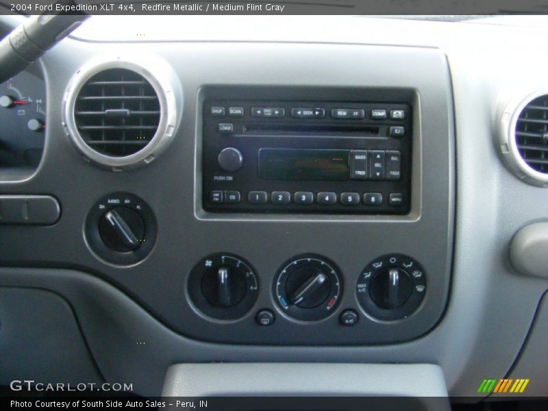 Redfire Metallic / Medium Flint Gray 2004 Ford Expedition XLT 4x4