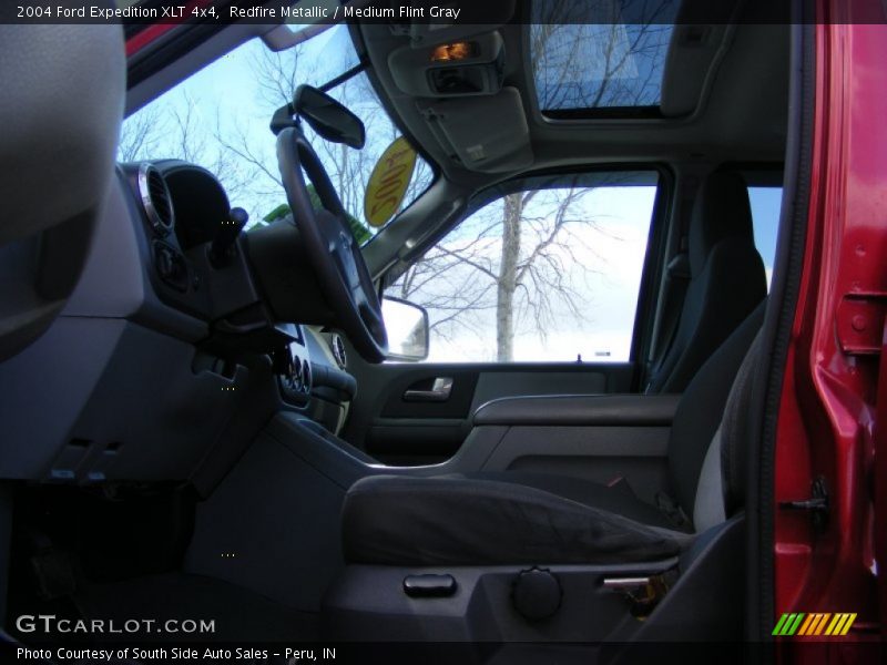 Redfire Metallic / Medium Flint Gray 2004 Ford Expedition XLT 4x4