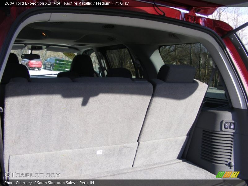 Redfire Metallic / Medium Flint Gray 2004 Ford Expedition XLT 4x4