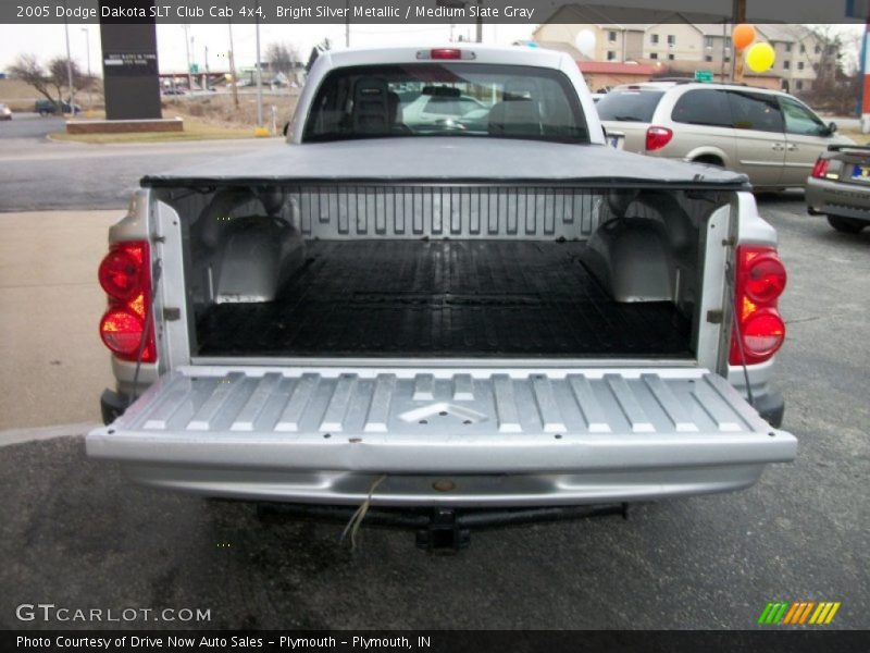Bright Silver Metallic / Medium Slate Gray 2005 Dodge Dakota SLT Club Cab 4x4