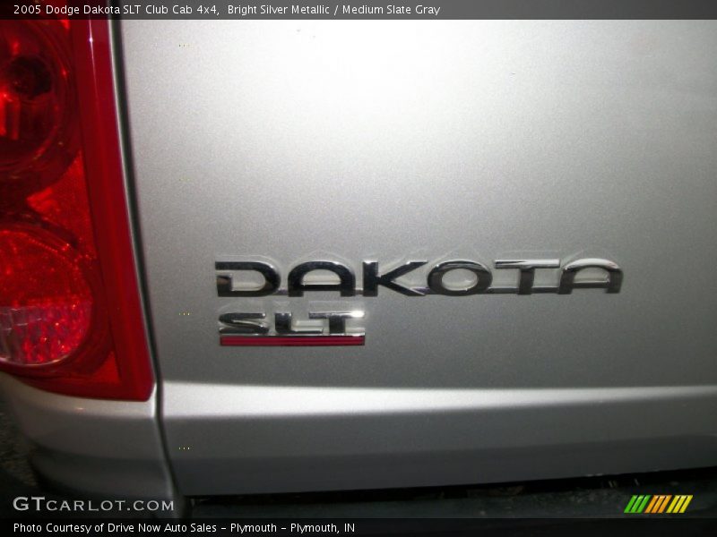Bright Silver Metallic / Medium Slate Gray 2005 Dodge Dakota SLT Club Cab 4x4